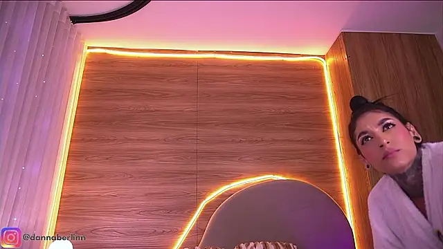 دردشة danna_berlin_ الجنسية المباشرة