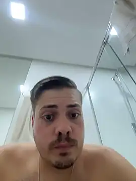 Show modela andre013pg na web-kameri