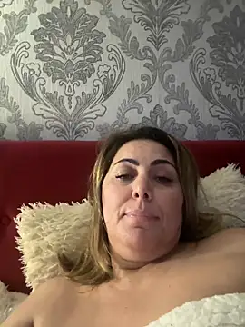 Emma_roqueen Chat XXX in diretta