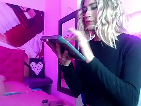 Ailanys_Miller Webcam-Show