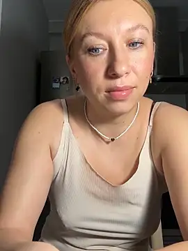 Chat +18 de Kittie_Valentine ao vivo