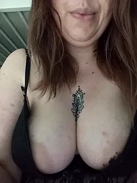 แชท XXX สดของ MiaBombon