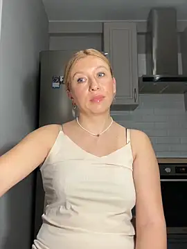 Kittie_Valentine – Naživo XXX chat