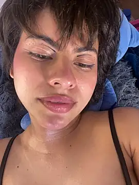 Eva_Feller69 লাইভ XXX চ্যাট