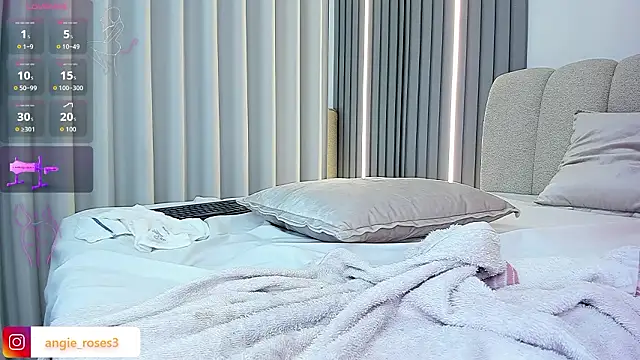 angiee_roses Pertunjukan Webcam