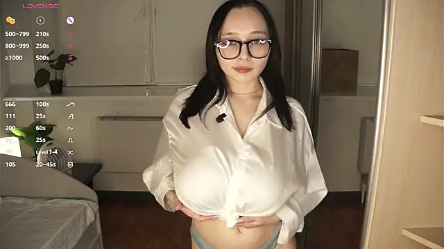 HannaHayles: онлайн-секс-чат