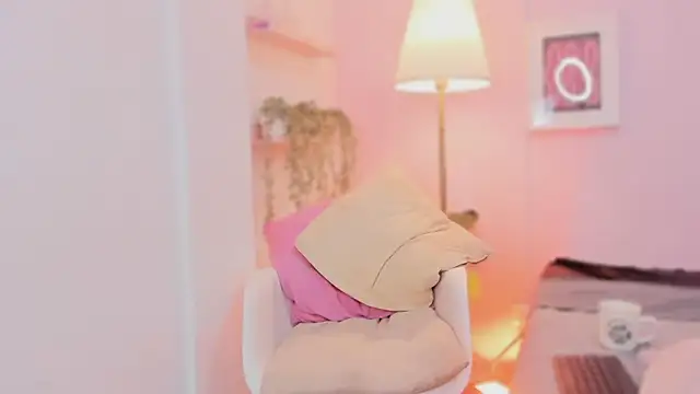 Ivyy_sweet_ élő XXX-chatje