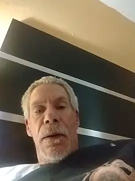 Biknight 在線直播表演