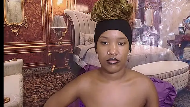 EroticSexyPradaのライブXXXチャット