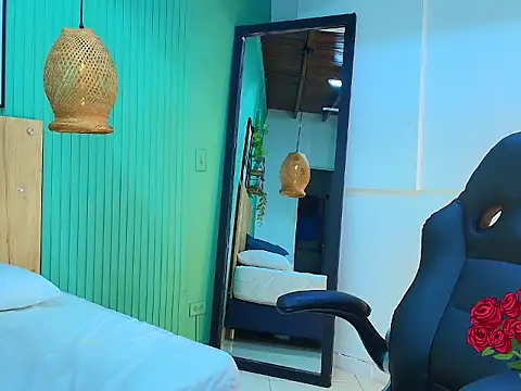 Chat +18 de eva_colen50 ao vivo