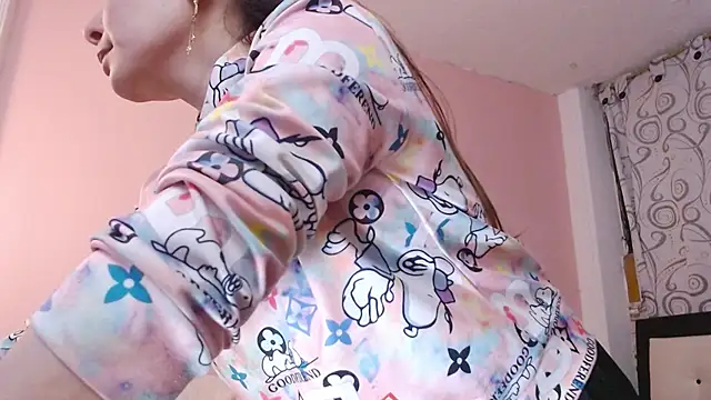 camila_delarosa: онлайн-секс-чат