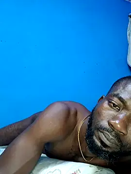 Bulletact élő XXX-chatje