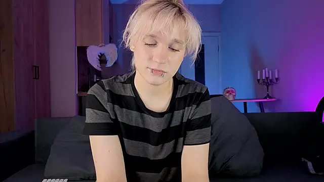 Gregory_Byyrd élő XXX-chatje