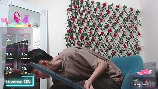 LiamBrown09: онлайн-секс-чат