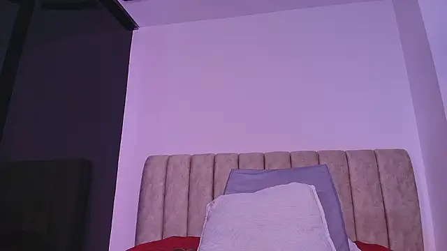 XXX chat uživo modela vale_rioss