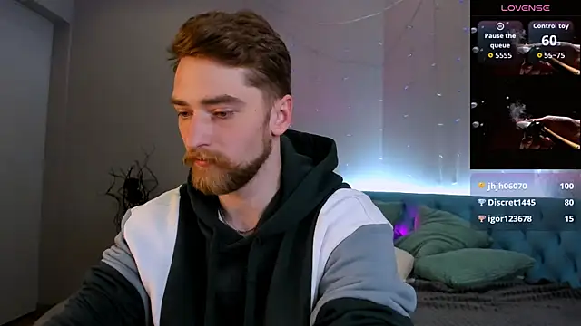 Dexter_Raze élő XXX-chatje