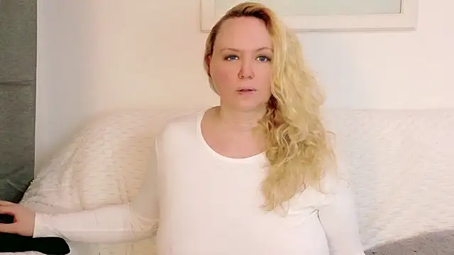 Chatroom XXX en direct de Sarah4you