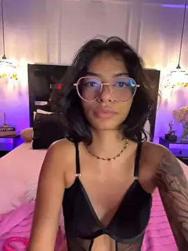 TweetiePieXXX Chat XXX live