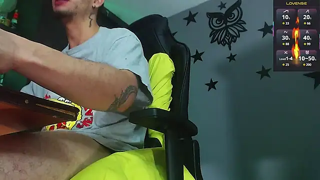 justincs Chat XXX live