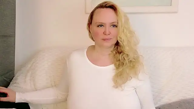 Sarah4you Live XXX-Chat