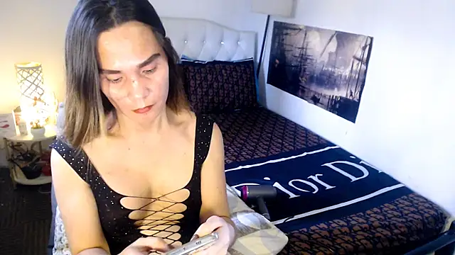 NinaDOM4CUM – Live XXX-chat