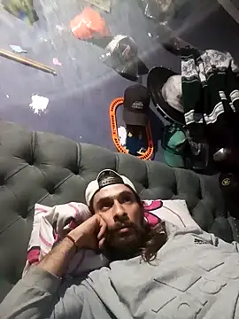 hairy_mannn Live XXX-Chat