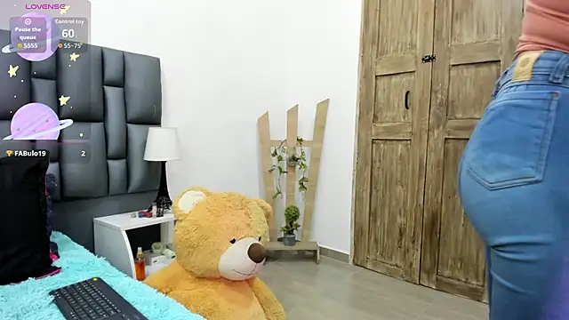 XXX chat uživo modela valeriasweet_