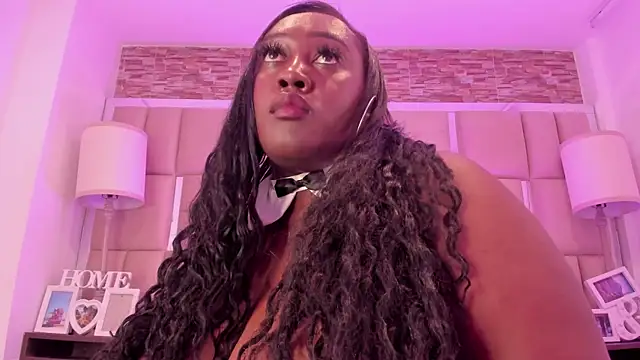 ShaniaBrownn: απευθείας συνομιλία ΧΧΧ