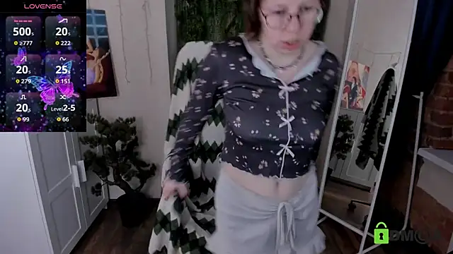 Melissa_Wells: онлайн-секс-чат