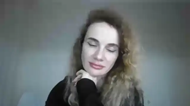 Webkamerová show AinyrVixxen