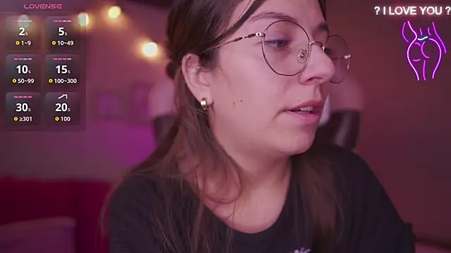 XXX chat uživo modela milly_kenner