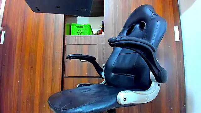 Dreamastercum_ Chat XXX live