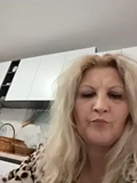 Chat XXX ao vivo de Divineblond