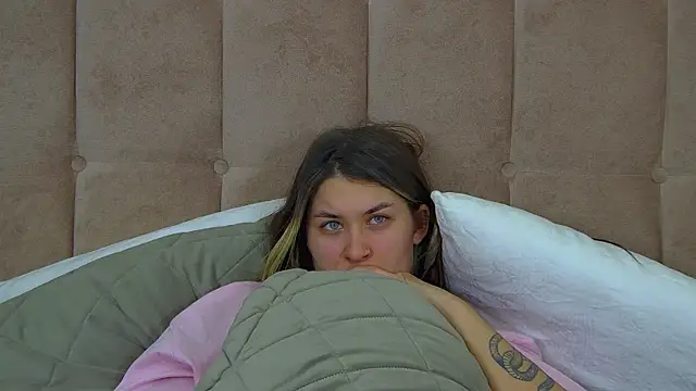 RachelSimpson élő XXX-chatje