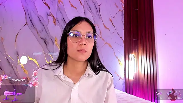 Chat XXX Live Emmiicute