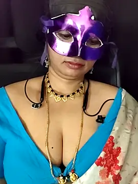 sesiteluguammayi Adlı Modelin Web Kamerası Şovu