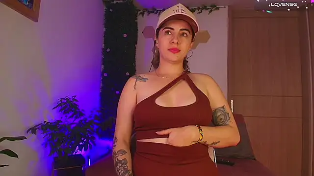 Sairy_ élő XXX-chatje