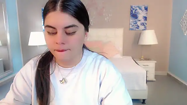 _Maddison_Ivanova_ Chat XXX in diretta