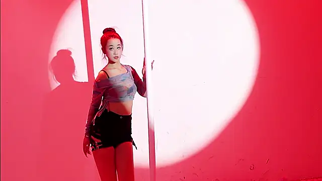 NewStar101 Adlı Modelin Canlı XXX Sohbeti