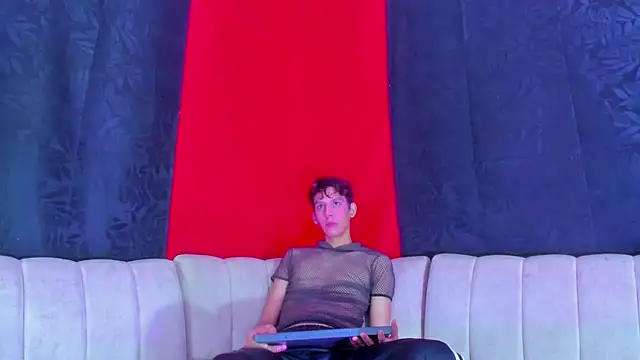 Pleasure_boys_hot 在線直播表演