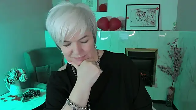 CarmenSoftのライブXXXチャット