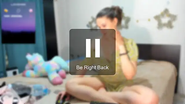 LittleSonya élő XXX-chatje