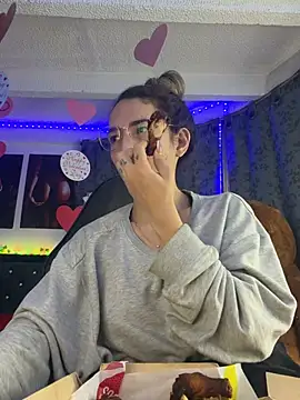 Niky_777のライブXXXチャット