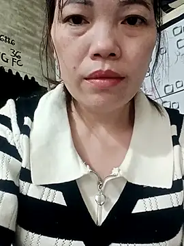 Živý XXX chat Sana-vn