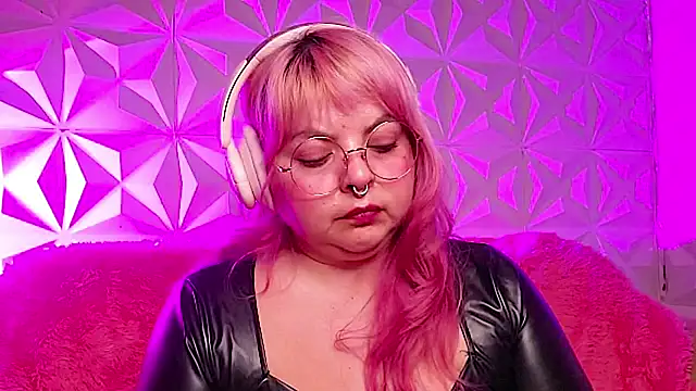 Živý XXX chat Satyn_doll