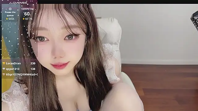 دردشة Lucky_Cici الجنسية المباشرة