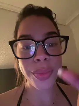 Brigitte01のウェブカメラショー