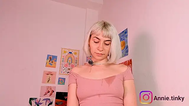 แชท XXX สดของ annieTinky0