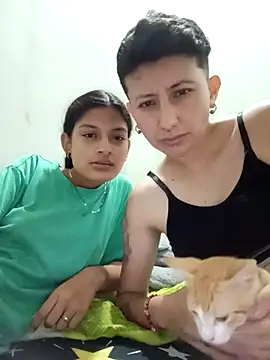 Chat +18 de Mei_and_Gaby ao vivo