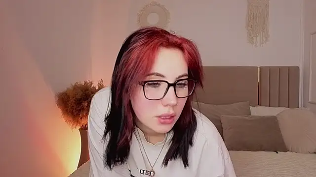 Chat +18 de Kittycat_meooow ao vivo